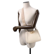 将图像加载到图库查看器中，Valentino Garavani All Time 2WAY Handbag Ivory5W2B0Q26IMZ Grained Calf Leather Size Small
