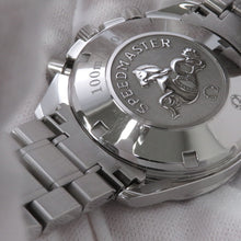 将图像加载到图库查看器中，OMEGA Speedmaster Date W40mm Stainless Steel Gray Dial323.30.40.40.06.001
