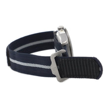 将图像加载到图库查看器中，TUDOR Pelagos FXD W42mm TI Fabric Navy Blue Dial25707B/24
