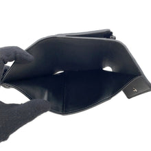 Load image into Gallery viewer, LOUIS VUITTON Portefeuille Pilot NoirM82556 Taurillon Leather/Monogram・Pattern
