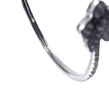 将图像加载到图库查看器中，GRAFF Wildflower Open Pavé Diamond Bangle Size 6.1&quot;RGB540 18K White Gold
