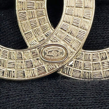 Load image into Gallery viewer, CHANEL CC Logo Brooch White/BlackAB9974 Gold Plated
