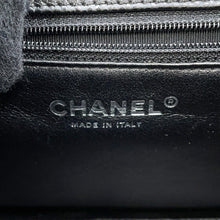 Load image into Gallery viewer, CHANEL Matelasse Handbag Black Caviar Leather Size 25
