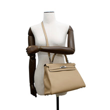 Load image into Gallery viewer, HERMES Kelly Trench Togo Leather Size 32
