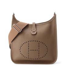 Load image into Gallery viewer, HERMES Evelyne 3 Etoupe Taurillon Clemence Size PM
