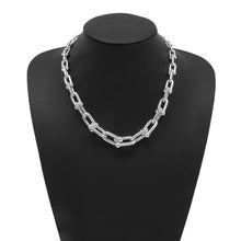 Load image into Gallery viewer, TIFFANY&amp;Co. Hardware Graduated Link Necklace60153092 SV925 Size Small
