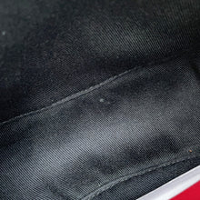 将图像加载到图库查看器中，Valentino Garavani ★VLTN Logo Rock Studded Shoulder Bag WhiteQW2B0C47RCH Leather
