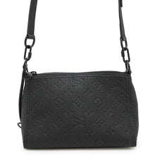 将图像加载到图库查看器中，LOUIS VUITTON Triangle Messenger Bag NoirM55878 Monogram・Taurillon
