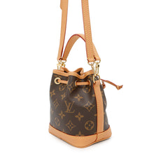 将图像加载到图库查看器中，LOUIS VUITTON Nano Noe BrownM81266 Monogram
