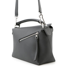 将图像加载到图库查看器中，LOEWE Puzzle Edge Shoulder Bag BlackA510P60X41 Classic Calf LeatherLeather Size Small

