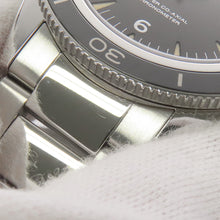 将图像加载到图库查看器中，OMEGA Seamaster300 Master Co-Axial W41mm Stainless Steel Black Dial233.30.41.21.01.001
