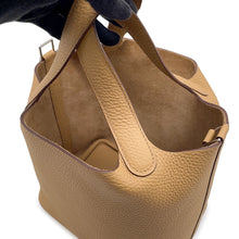 将图像加载到图库查看器中，HERMES Picotin Lock Biscuit Taurillon Clemence Size PM
