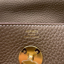 将图像加载到图库查看器中，HERMES Lindy Etoupe Taurillon Clemence Size 26
