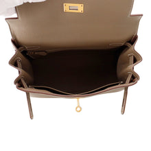 Load image into Gallery viewer, HERMES Kelly Retourne Etoupe Togo Leather Size 28
