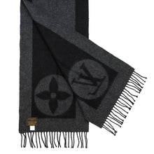 Load image into Gallery viewer, LOUIS VUITTON Echarpe cardiff NoirM72202 Wool 75% Angola 25%
