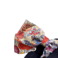 Load image into Gallery viewer, HERMES Grenelle Bloom Valletta Size PM Beige/Multicolor Silk
