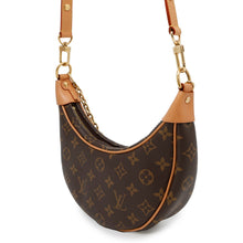 Load image into Gallery viewer, LOUIS VUITTON loop BeigeM81098 Monogram
