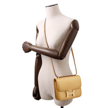 将图像加载到图库查看器中，HERMES Constance3 Miroir Dore Chevre Shamqila Size Mini
