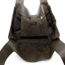 Load image into Gallery viewer, SAINT LAURENT PARIS LE 5 ? 7 BEA Le Cincassette Bear Tote Bag Khaki763435 Leather
