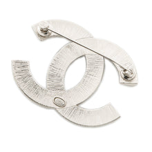 将图像加载到图库查看器中，CHANEL CC Logo BroochA63085 Metal Rhinestone
