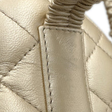 Load image into Gallery viewer, CHANEL Heart-shaped arm coin purse GoldAP2786 Lambskin
