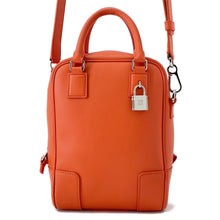 将图像加载到图库查看器中，LOEWE Amazonas OrangeB039L51X02 Leather Size 15
