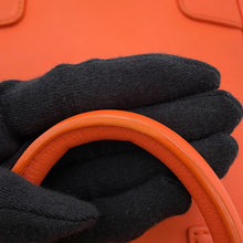 将图像加载到图库查看器中，LOEWE Amazonas OrangeB039L51X02 Leather Size 15
