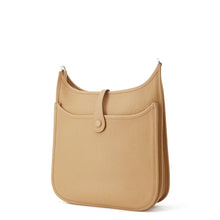 Load image into Gallery viewer, HERMES Evelyne3 Biscuit Taurillon Clemence Size PM
