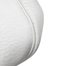 Load image into Gallery viewer, HERMES Trim White Taurillon Clemence Size 31
