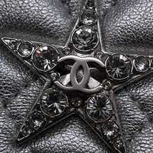 将图像加载到图库查看器中，CHANEL Star Motif Chain Card Case Silver Lambskin
