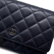 将图像加载到图库查看器中，CHANEL Matelasse Chain wallet BlackAP0250 Lambskin
