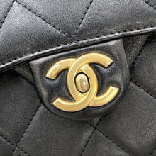Load image into Gallery viewer, CHANEL Matelasse Chain Shoulder Bag BlackAS2484 Lambskin
