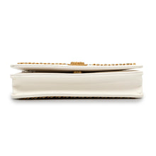 将图像加载到图库查看器中，CHANEL Boy Chanel Round Chain Wallet White Soft Caviar Leather
