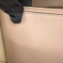 Load image into Gallery viewer, Valentino Garavani V Logo Walk 2-Way Tote Bag Jasmin Flower1W9B0H22YPP Leather
