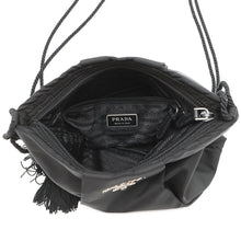 将图像加载到图库查看器中，PRADA Logo Tassel Shoulder Bag Black Nylon
