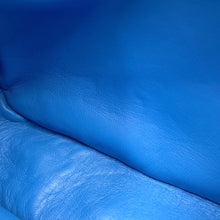 将图像加载到图库查看器中，PRADA Re-Edition2005 Shoulder Bag Light Blue1BH204 Leather
