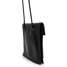 将图像加载到图库查看器中，BALENCIAGA Explorer ShoulderPouch Black532298 Leather
