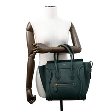 Load image into Gallery viewer, CELINE Luggage shopper Dark Green189793 Leather Size micro
