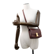 将图像加载到图库查看器中，CELINE Classic Box Shoulder Bag Bordeaux189183 Leather Size Small

