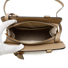Load image into Gallery viewer, CELINE Cabas de France 2-Way Handbag Beige191963 Leather Size Small
