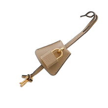 Load image into Gallery viewer, CELINE Cabas de France 2-Way Handbag Beige191963 Leather Size Small
