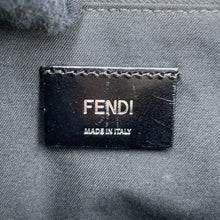 将图像加载到图库查看器中，FENDI Logo Crossbody Bag Black7VA562 Leather
