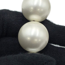 Load image into Gallery viewer, CHANEL Matelasse Pearl Chain Wallet BlackAP1839 Lambskin
