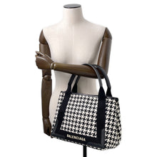 Load image into Gallery viewer, BALENCIAGA Navy Kabas White/Black339933 Canvas Leather Size S
