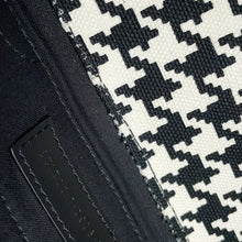 Load image into Gallery viewer, BALENCIAGA Navy Kabas White/Black339933 Canvas Leather Size S
