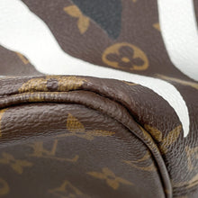 将图像加载到图库查看器中，LOUIS VUITTON Neverfull League of Legends Noir/Gold/SilverM45201 Monogram Size MM
