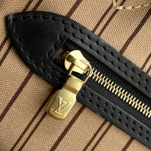 将图像加载到图库查看器中，LOUIS VUITTON Neverfull League of Legends Noir/Gold/SilverM45201 Monogram Size MM
