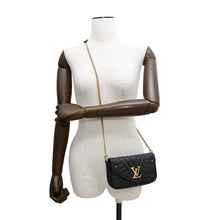 Load image into Gallery viewer, LOUIS VUITTON New Wave Pochette Chain NoirM63929 Calf Leather
