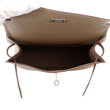 将图像加载到图库查看器中，HERMES PochetteKelly Etoupe Swift Leather
