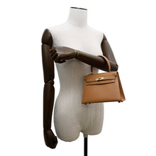 将图像加载到图库查看器中，HERMES Mini Kelly Natural Courchevel
